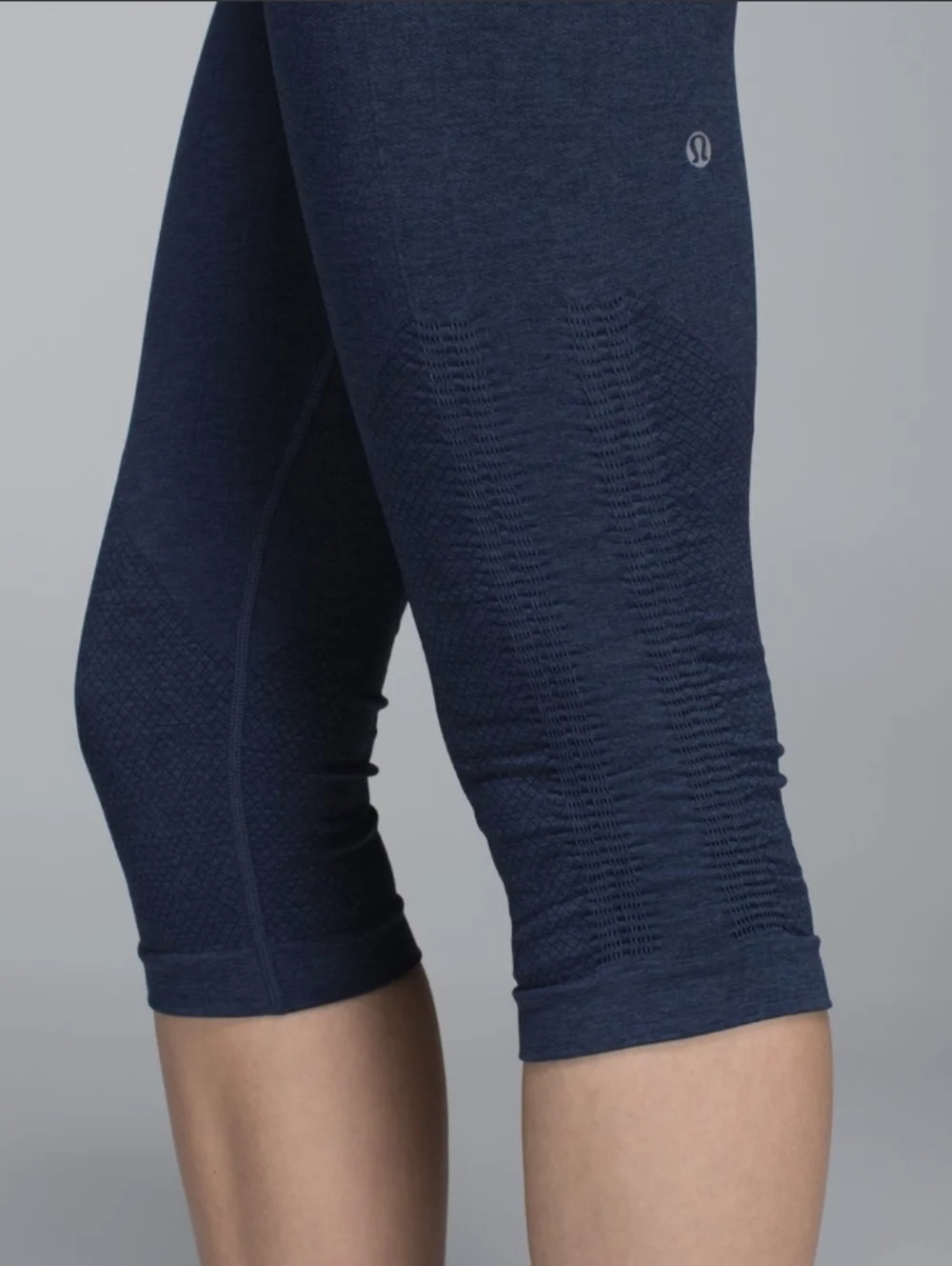 Lululemon In The Flow Crop II Heathered Deep Navy - Picture 5 of 11